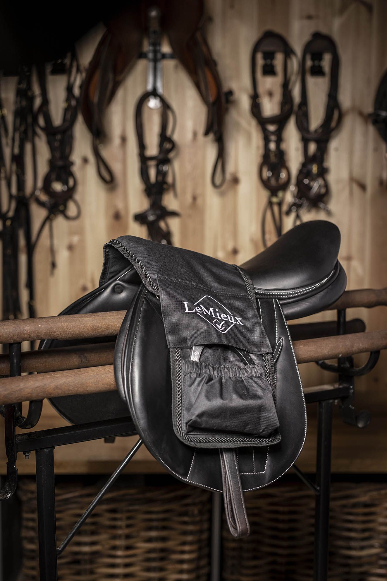 LeMieux Vector jalustinsuojat