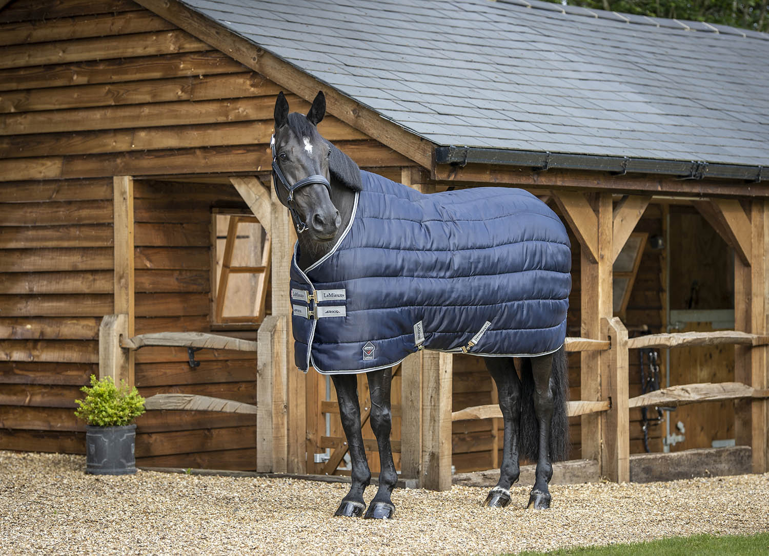 LeMieux Arika Stable-Tek 350g talliloimi / Vanha väri